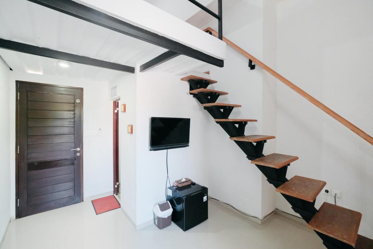 D' Tamblingan Guesthouse RedPartner Jimbaran  Bagian luar foto