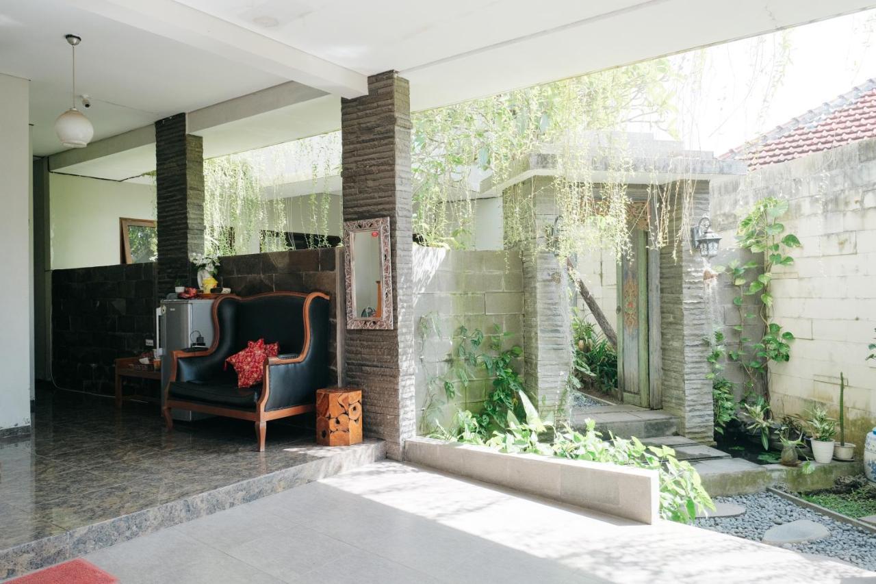 D' Tamblingan Guesthouse RedPartner Jimbaran  Bagian luar foto