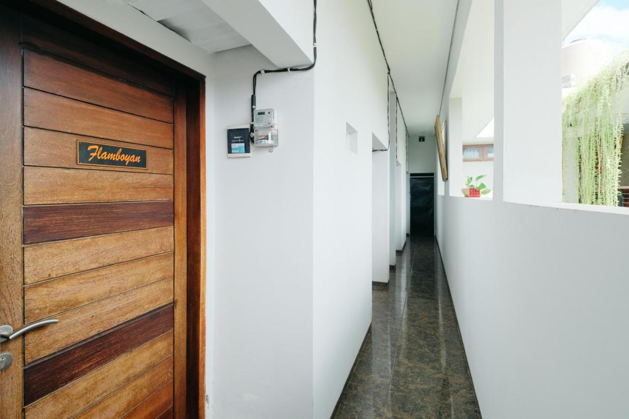 D' Tamblingan Guesthouse RedPartner Jimbaran  Bagian luar foto